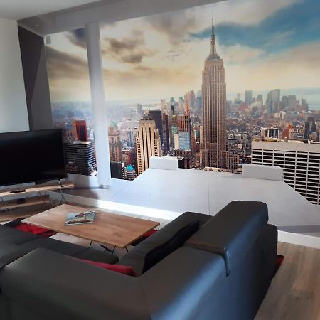 Superbe appartement Le New-York View en centre ville - Parking gratuit La Roche-Chalais Extérieur photo