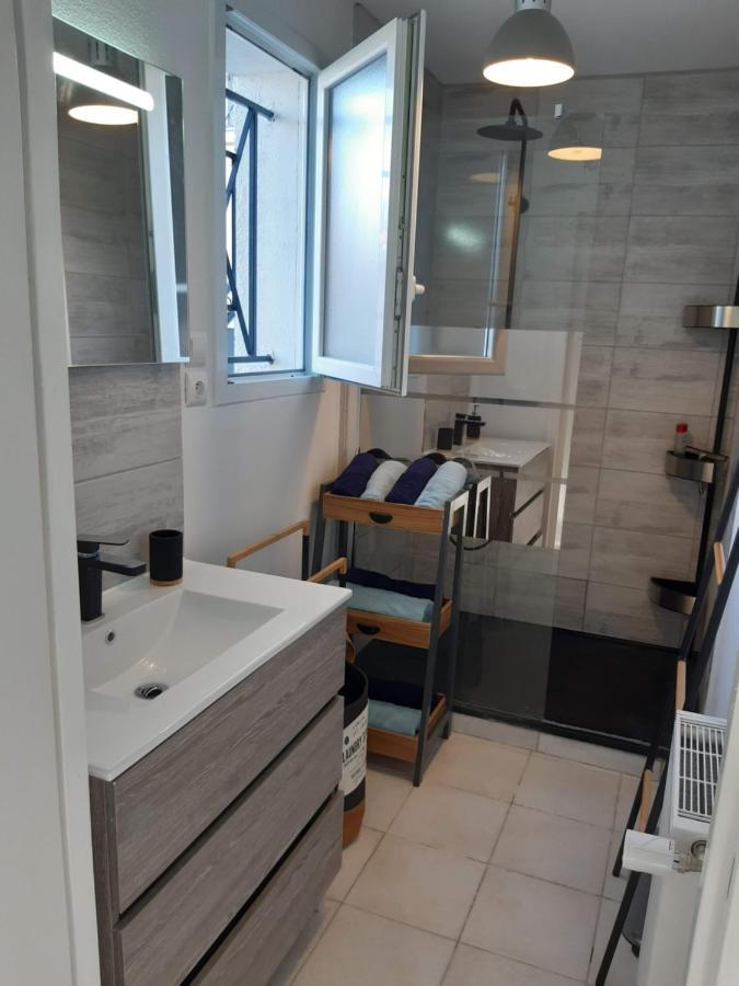 Superbe appartement Le New-York View en centre ville - Parking gratuit La Roche-Chalais Extérieur photo