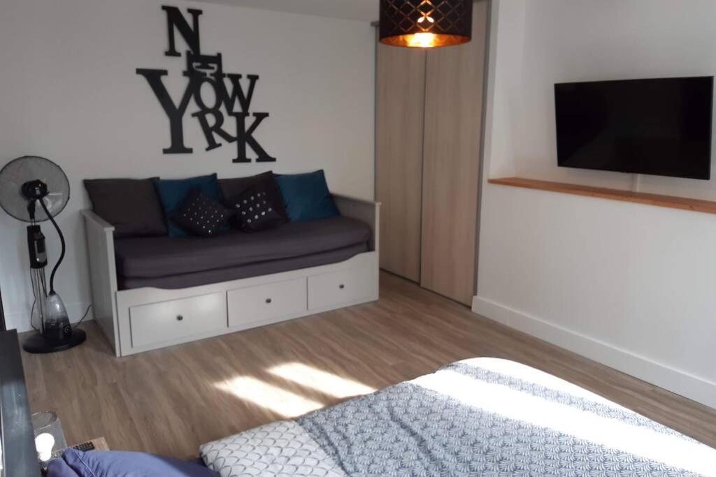 Superbe appartement Le New-York View en centre ville - Parking gratuit La Roche-Chalais Extérieur photo