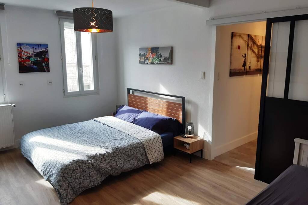 Superbe appartement Le New-York View en centre ville - Parking gratuit La Roche-Chalais Extérieur photo