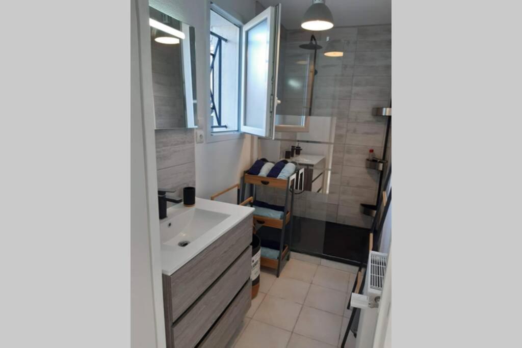 Superbe appartement Le New-York View en centre ville - Parking gratuit La Roche-Chalais Extérieur photo
