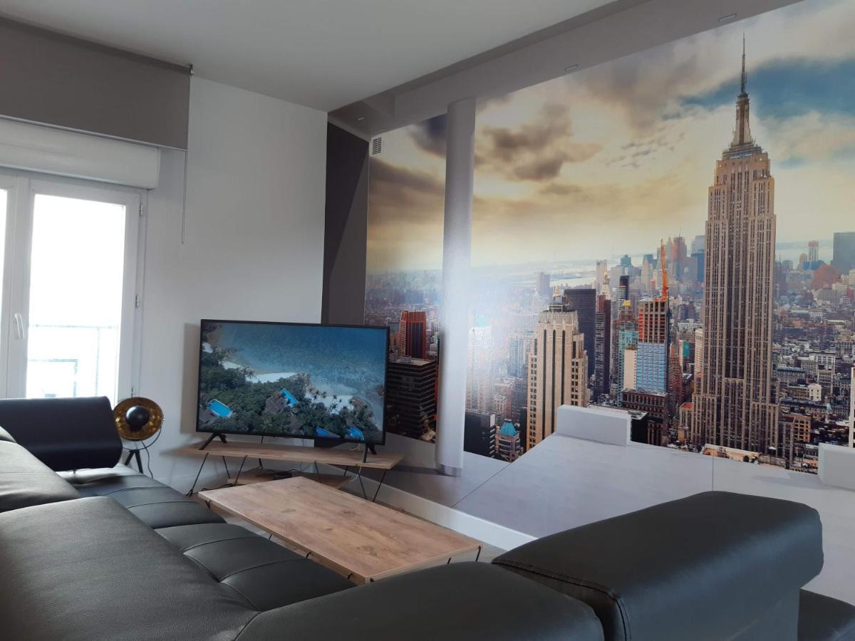 Superbe appartement Le New-York View en centre ville - Parking gratuit La Roche-Chalais Extérieur photo